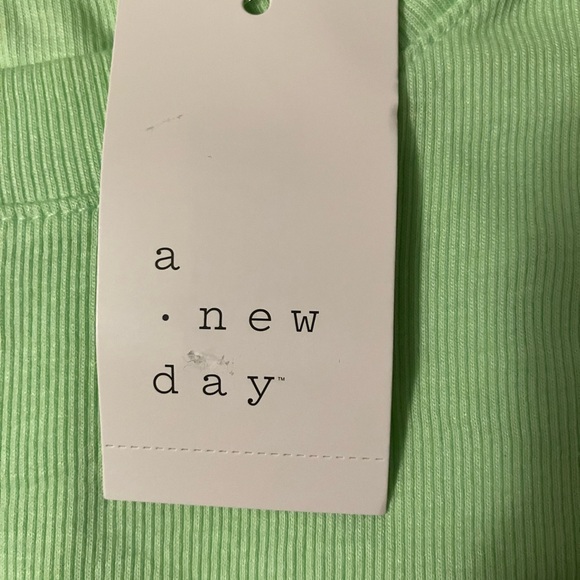 NWT a new day women’s size medium t-shirt - Picture 3 of 3